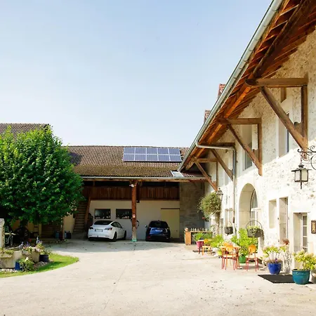 Duplex Dans Grande Ferme Renovee