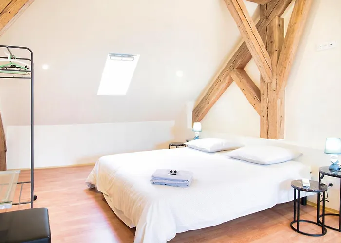 Duplex Dans Grande Ferme Renovee * דיבון-לה-באן