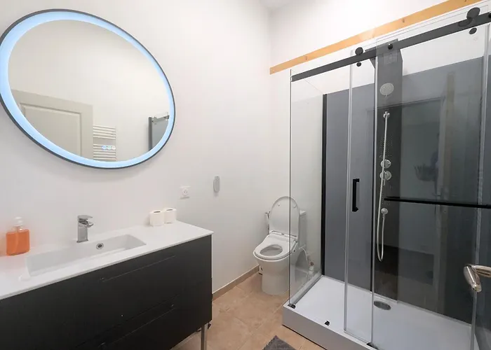 Duplex Dans Grande Ferme Renovee דיבון-לה-באן